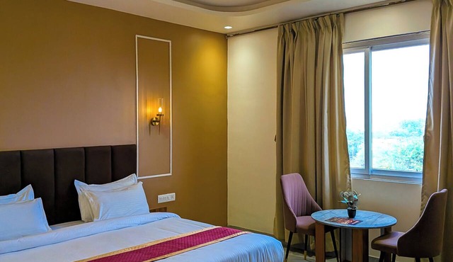 Hotel Aashiyana