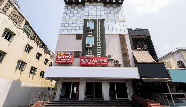 Hotel Aditya Grand in Guntur