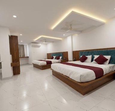 hotel ak grand