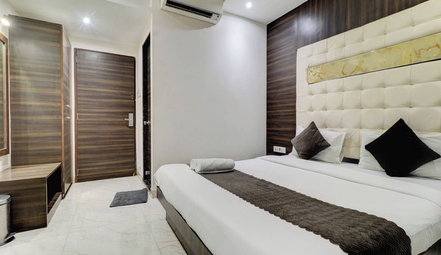 Hotel AK International