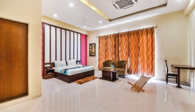 Hotel Amrit Manthan