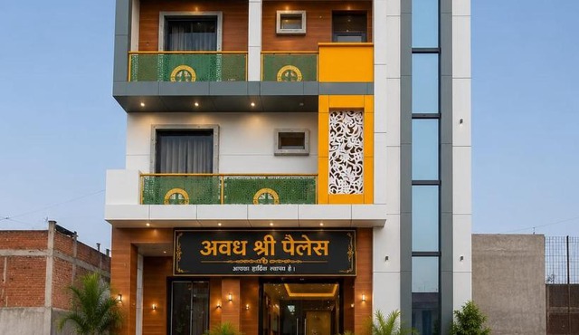 Hotel Awadh Shree Palace ll Near Ram Mandir