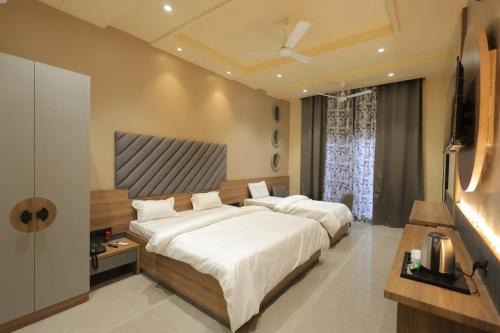 Hotel Black Harbour - A Unit of Om Shanti Inn