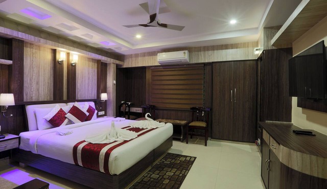 HOTEL BLUE BIRD