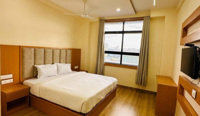 HOTEL BREEZE BAY