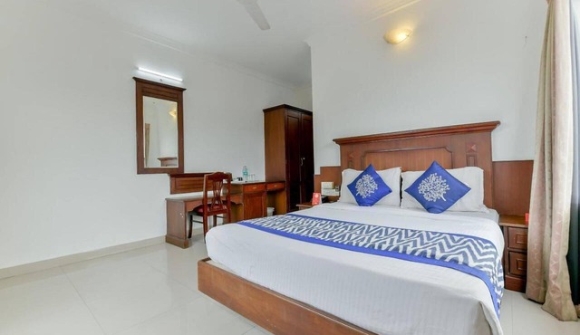 Hotel Centree Point
