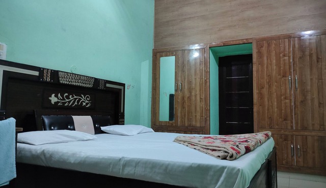 Hotel Comfort Zone in Thanesar