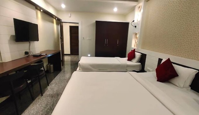 Hotel corporate suites