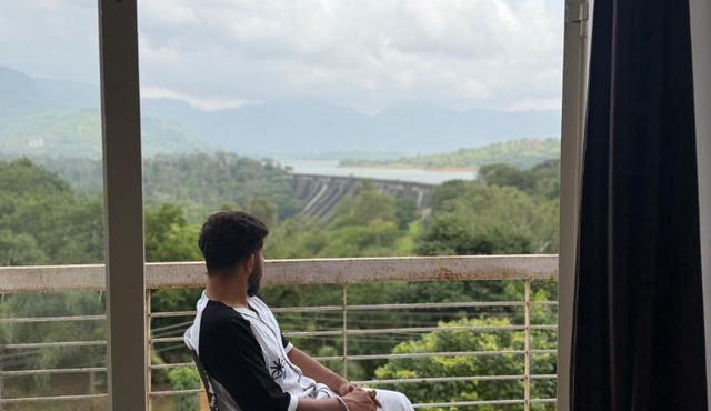 Hotel Dam View Pravara in Shendi