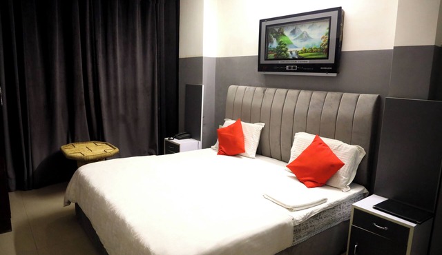 Hotel Dhruv Inn in Bareilly