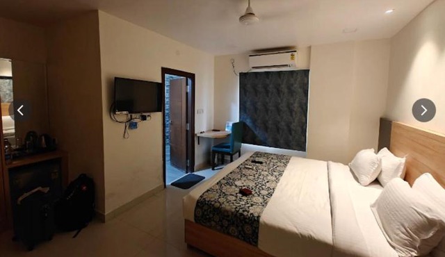 Hotel Eminent Suites