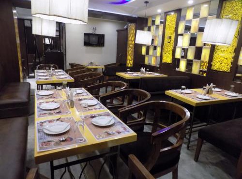 Hotel Golden Palace in Kolkata