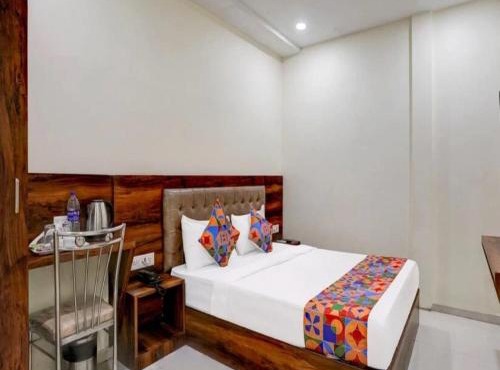Hotel Golden Sands Near T2 International Airport Mumbai