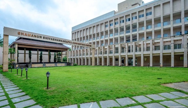 Hotel Grand Star in Dāvangere