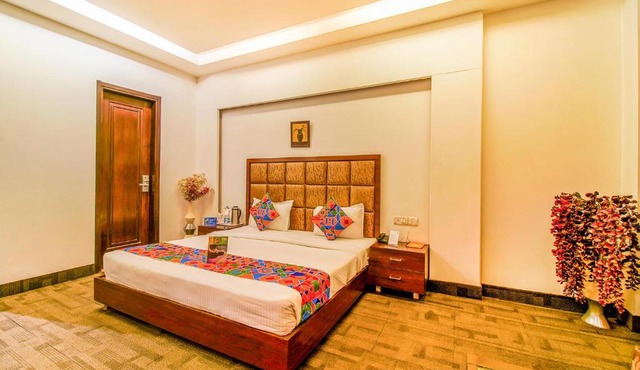 Hotel Haris Court Lajpat Nagar