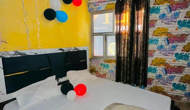 Hotel Heaven in Bhiwāni