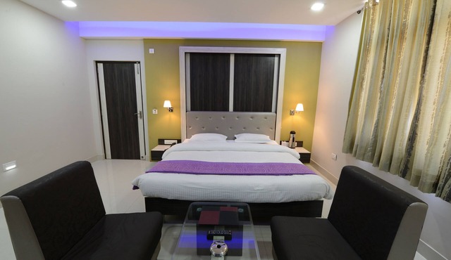Hotel Heeralal