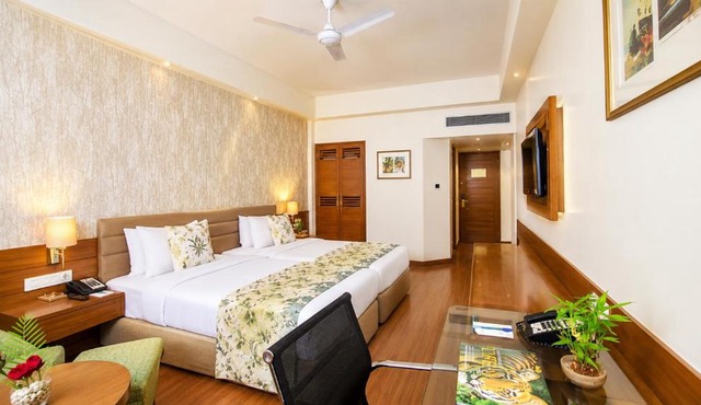 Hotel Himanshu Palace in Gopalpur On Sea