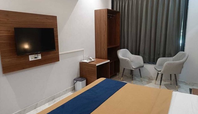 Hotel Kamboj in Kharar