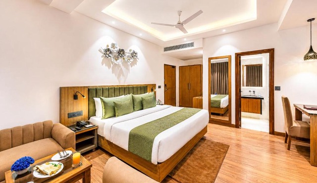 Hotel Kashi Niwash Palace in Lucknow