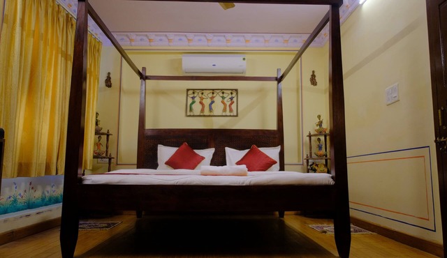 Hotel Khandaka Mahal
