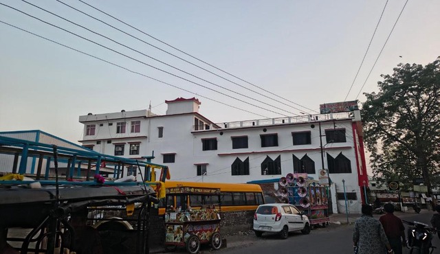 Hotel KK hld in Haldwāni