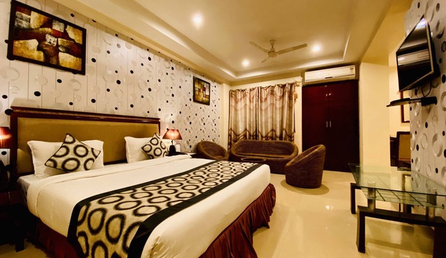 Hotel KRC Palace