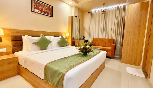 Hotel La Bella - near Sea Beach