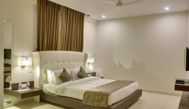 Hotel Lakeview in Ahwa