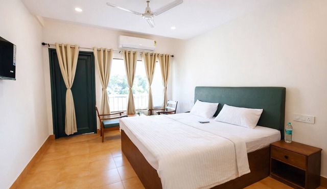 Hotel Maharaja in Huzur