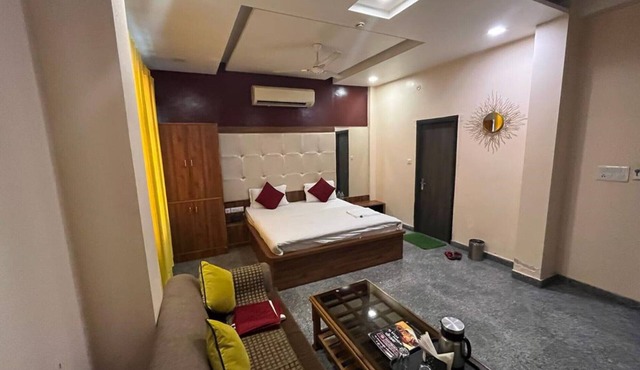 Hotel Midtown Grand in Kota
