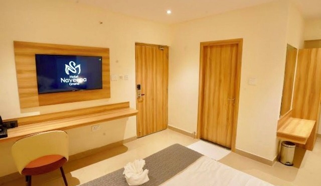 Hotel Naveena Grand