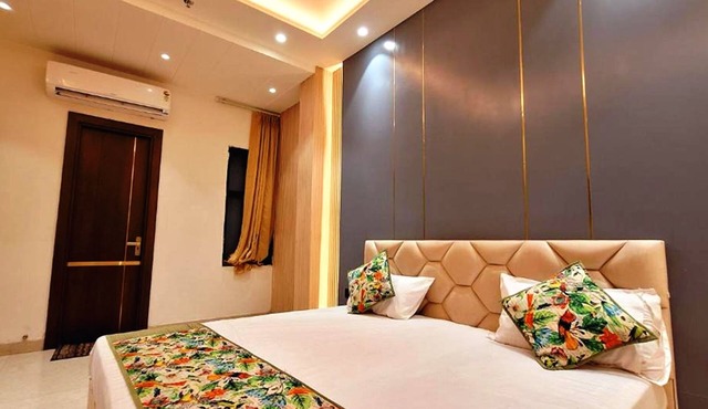 Hotel NP Palace