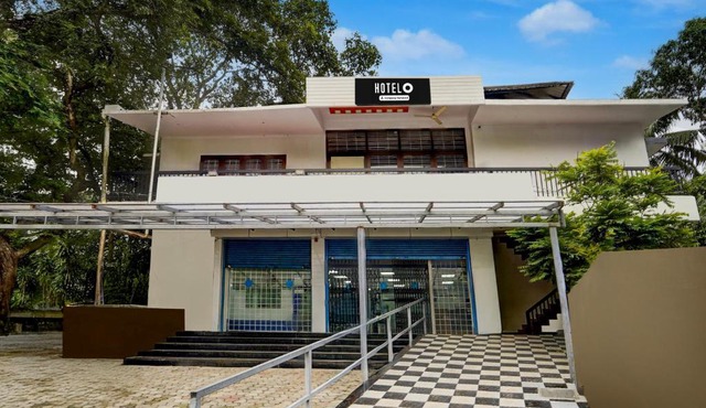 Hotel O CSIR Pappanamcode Formerly Ambadi Guest House