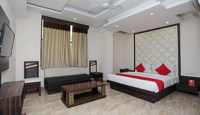 Hotel O Subhadra Residency in Meerut