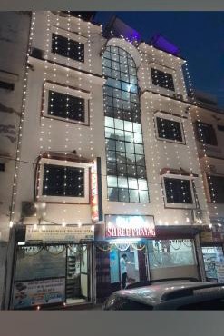 Hotel prayag with ev car station 7,4kw