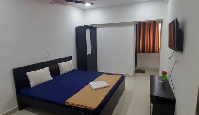 Hotel Radhakrishna in Neral