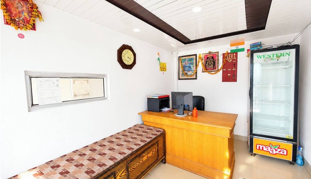 Hotel Rohila Lodge Near Mall Road