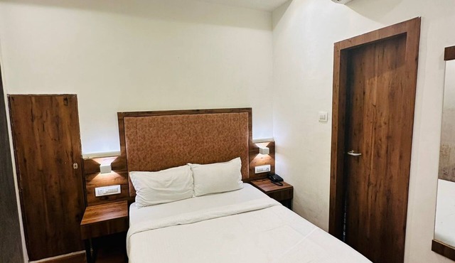 HOTEL ROYAL PALACE