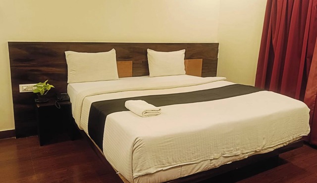 Hotel Royalwood Premier - Domlur