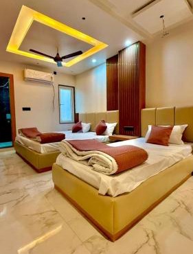 HOTEL RR Grand