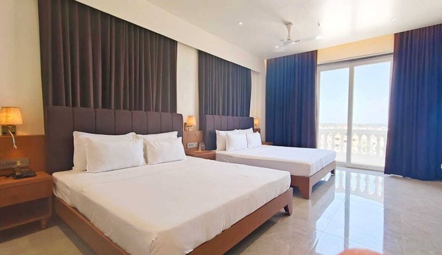 Hotel S Crown Somnath in Veraval