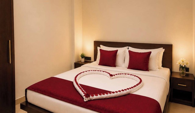 Hotel Sada Shiv near Kashi Vishwanath Temple & River| Parking