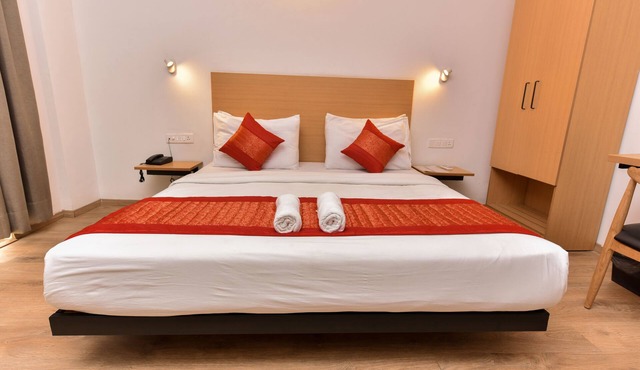 Hotel Saffron Gold