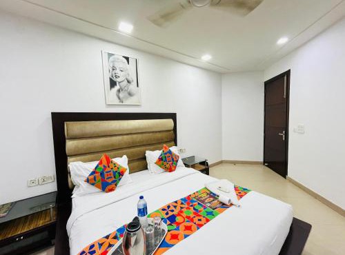 Hotel Samrat Heritage - Govindpuri Metro
