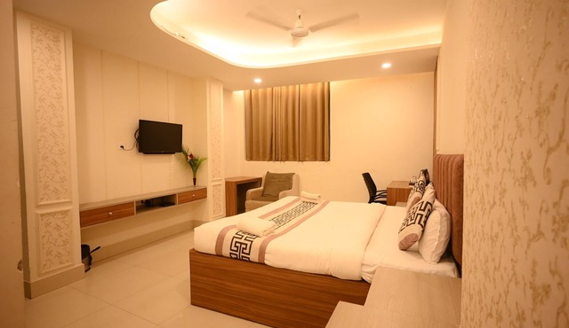HOTEL SANTOOR in Varanasi