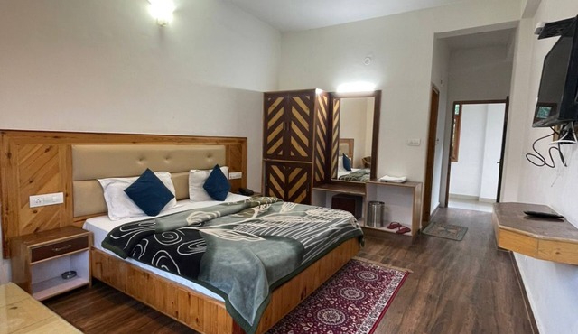 Hotel Saras in Manali