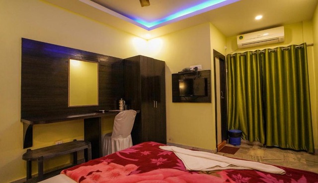 Hotel Shantinivas Maithon near Maithon Dam Boat Ghat