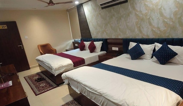 Hotel Shri Vallabh kripa