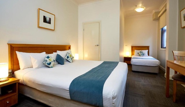 Hotel Sophia in Melbourne